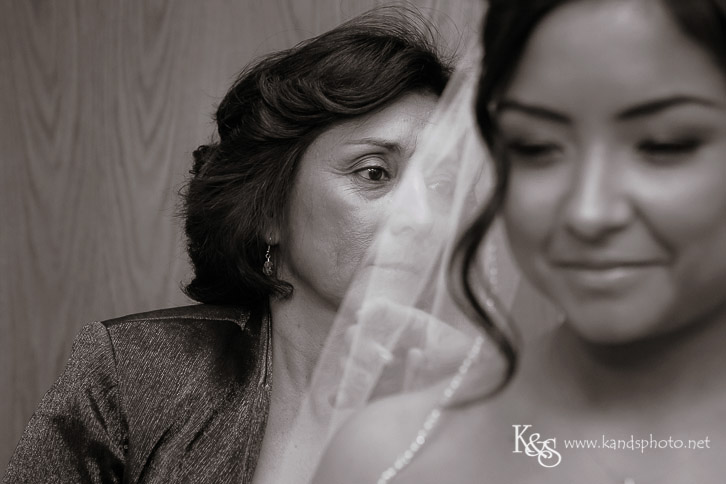 Hidden Springs Wedding by Dallas Wedding Photographers - K & S P